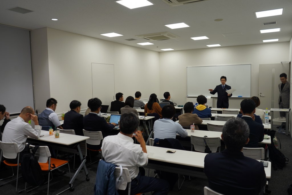 大阪支部10月度の定例会議を開催しました。